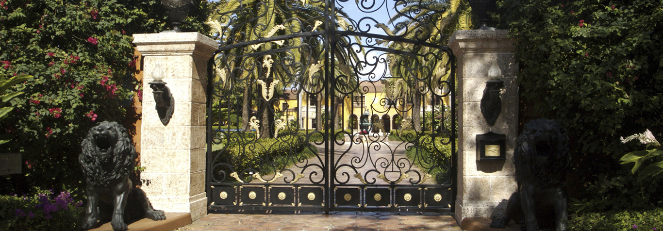 Luxury Home Black Gate